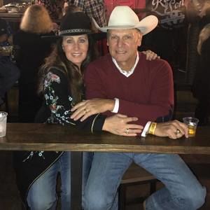 Meet your Posher, Cindy